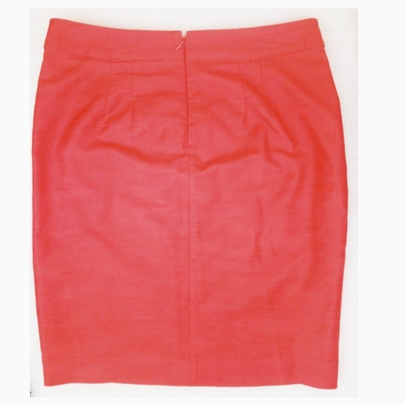 Cute Loft Side Button design Skirt 😍 - Picture 3 of 4